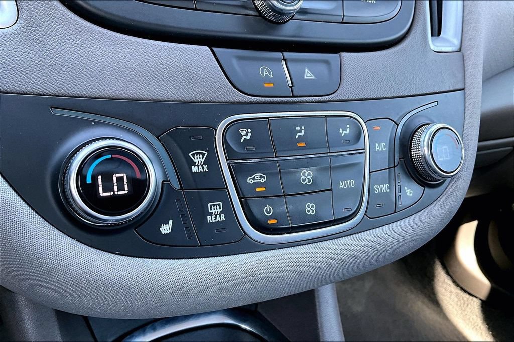 Used 2024 Chevrolet Malibu LT FWD image 31