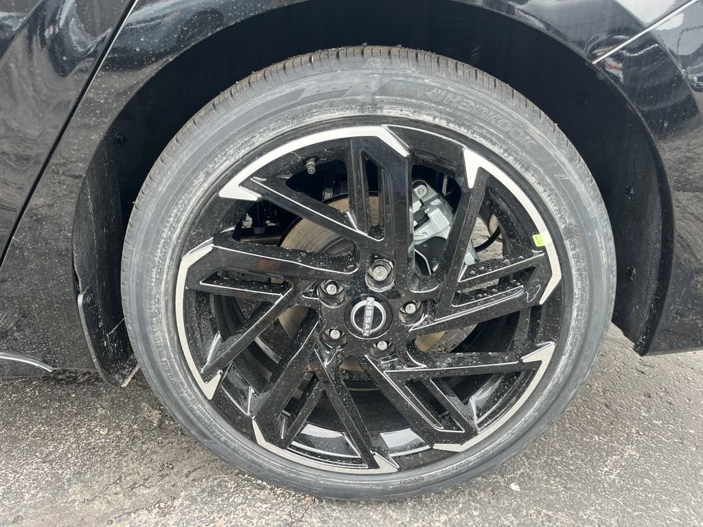 New 2026 Nissan Sentra SR w/ SR Premium Package image 10