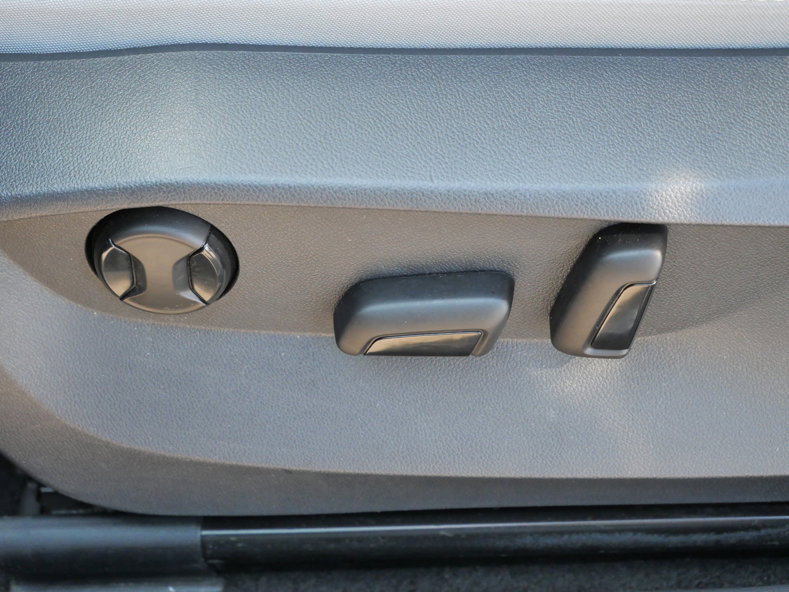 Certified 2022 Volkswagen Taos SE AWD/4WD image 20