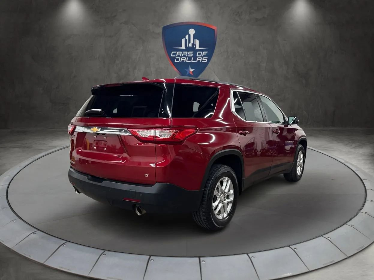 Used 2021 Chevrolet Traverse LT image 5
