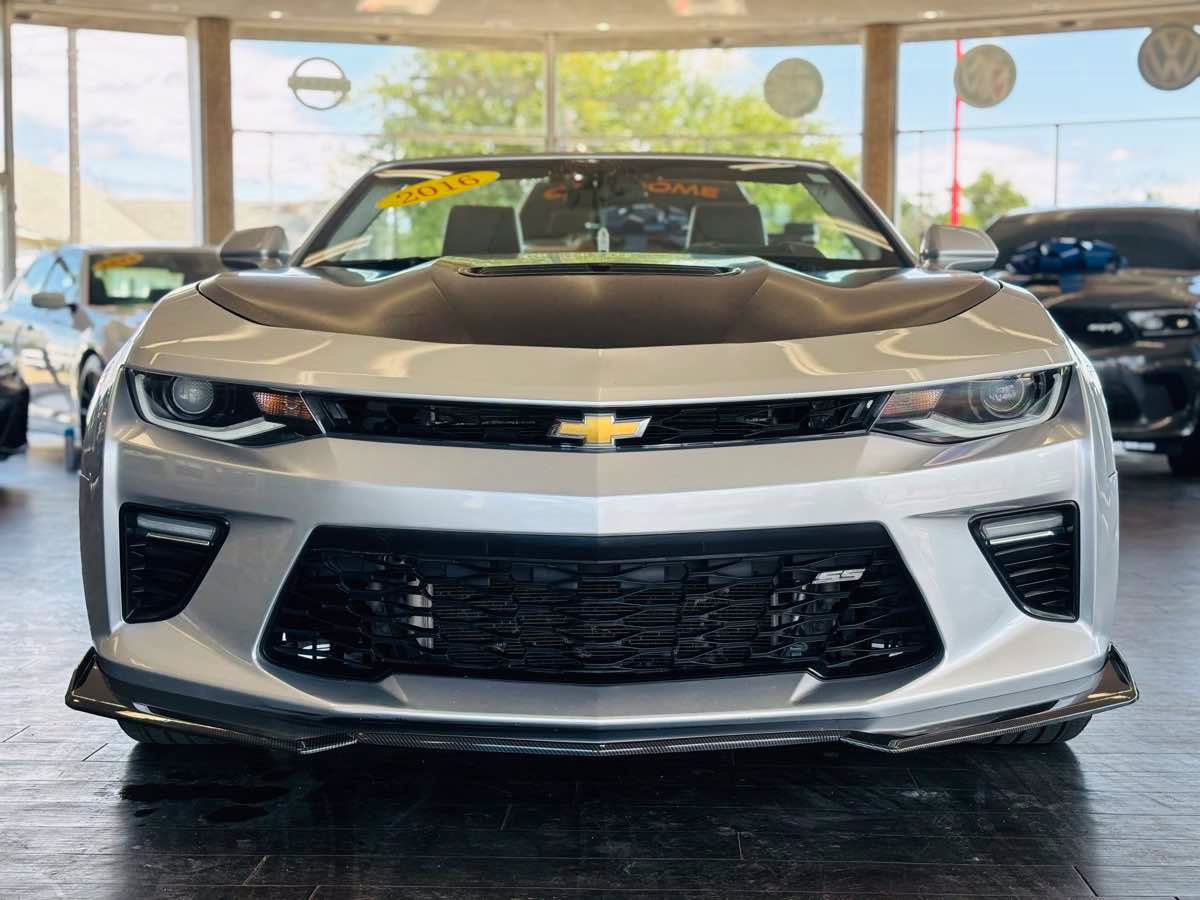 Used 2016 Chevrolet Camaro SS RWD image 17