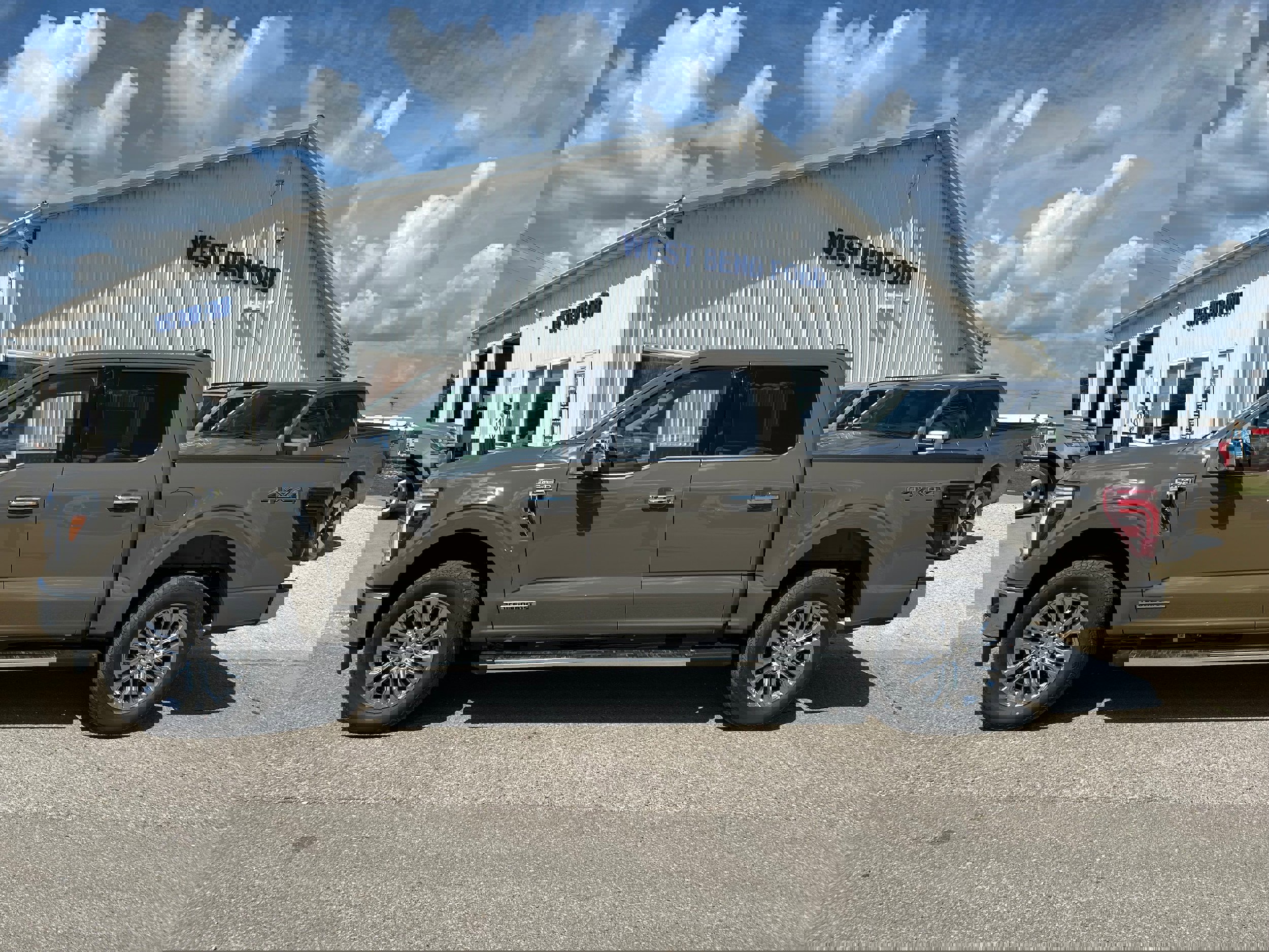 New 2025 Ford F150 Lariat w/ Equipment Group 501A Mid image 1