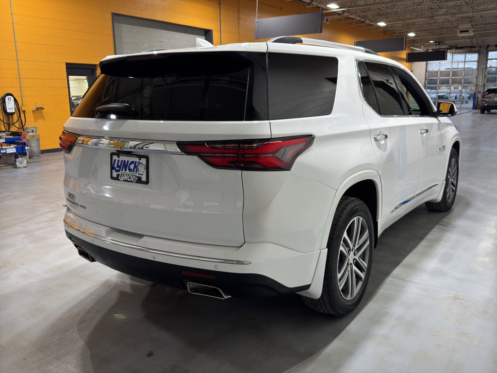 Used 2023 Chevrolet Traverse High Country image 5