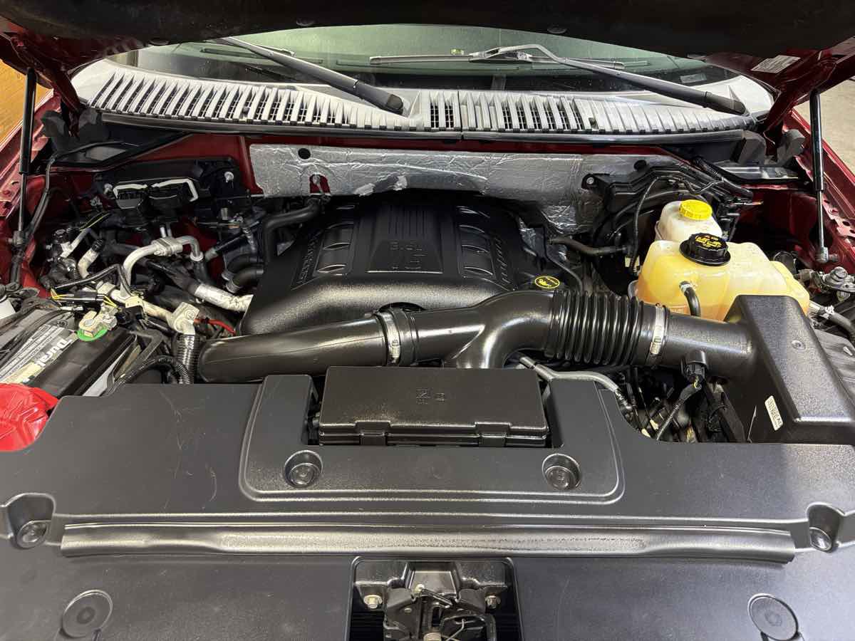 Used 2017 Ford Expedition EL Limited w/ Equipment Group 301A image 31