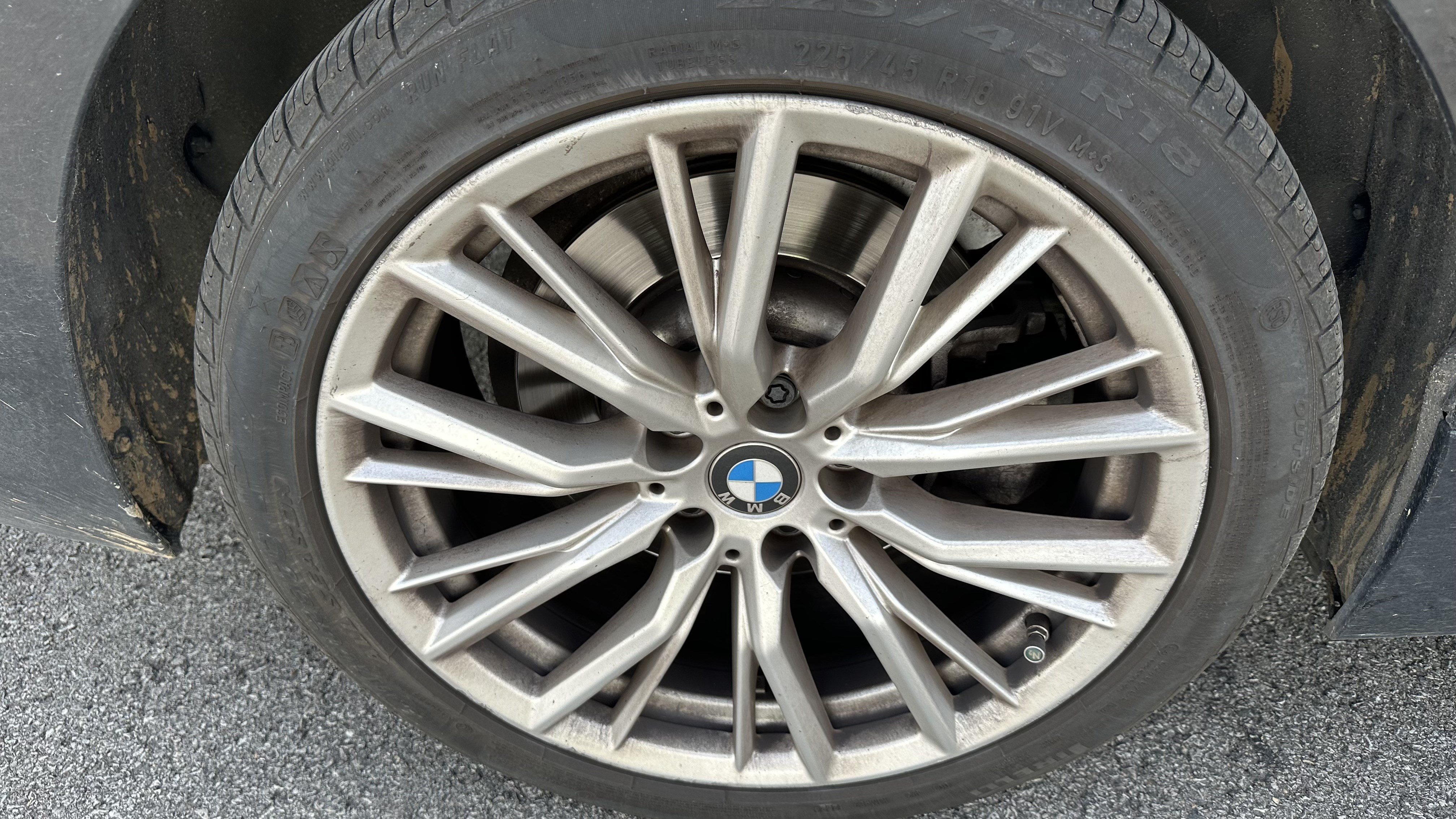 Certified 2023 BMW 330i xDrive Sedan w/ Premium Package AWD/4WD image 14