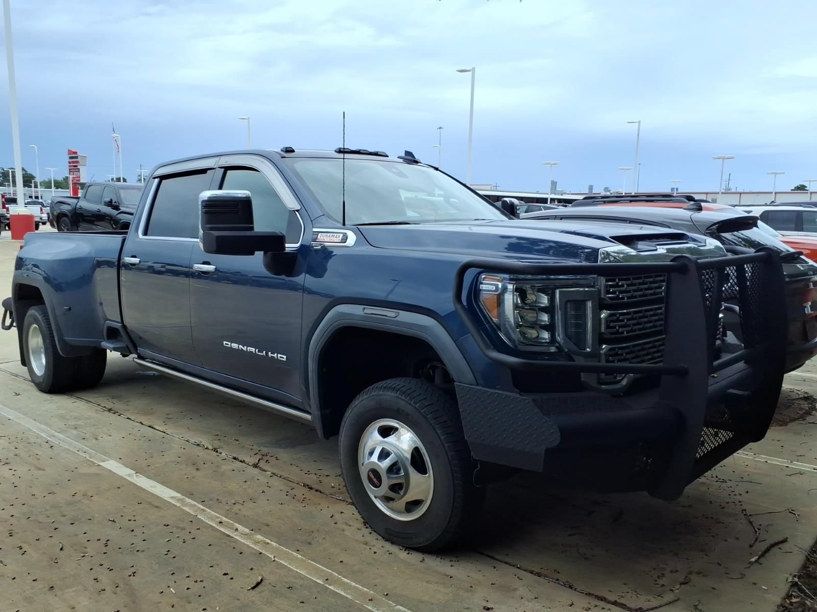 Used 2021 GMC Sierra 3500 Denali w/ Denali Ultimate Package AWD/4WD video 1