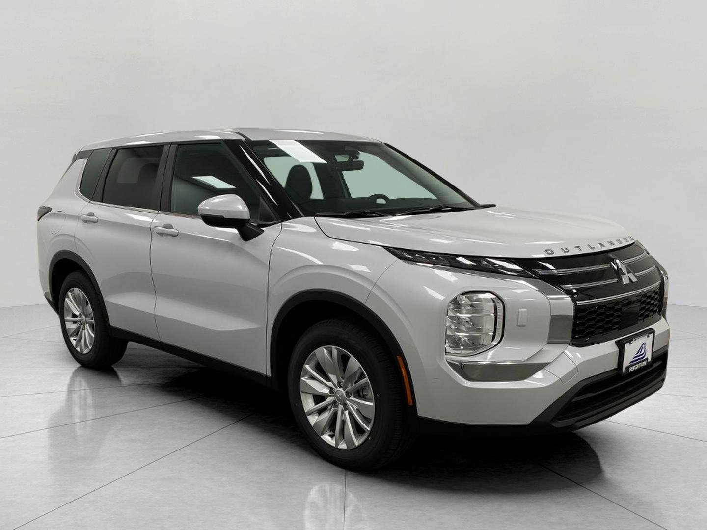 New 2025 Mitsubishi Outlander ES