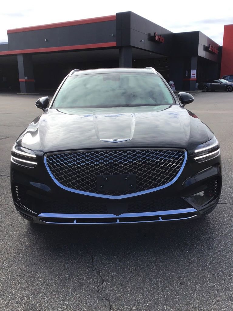 Used 2025 Genesis GV70 2.5T AWD/4WD image 2