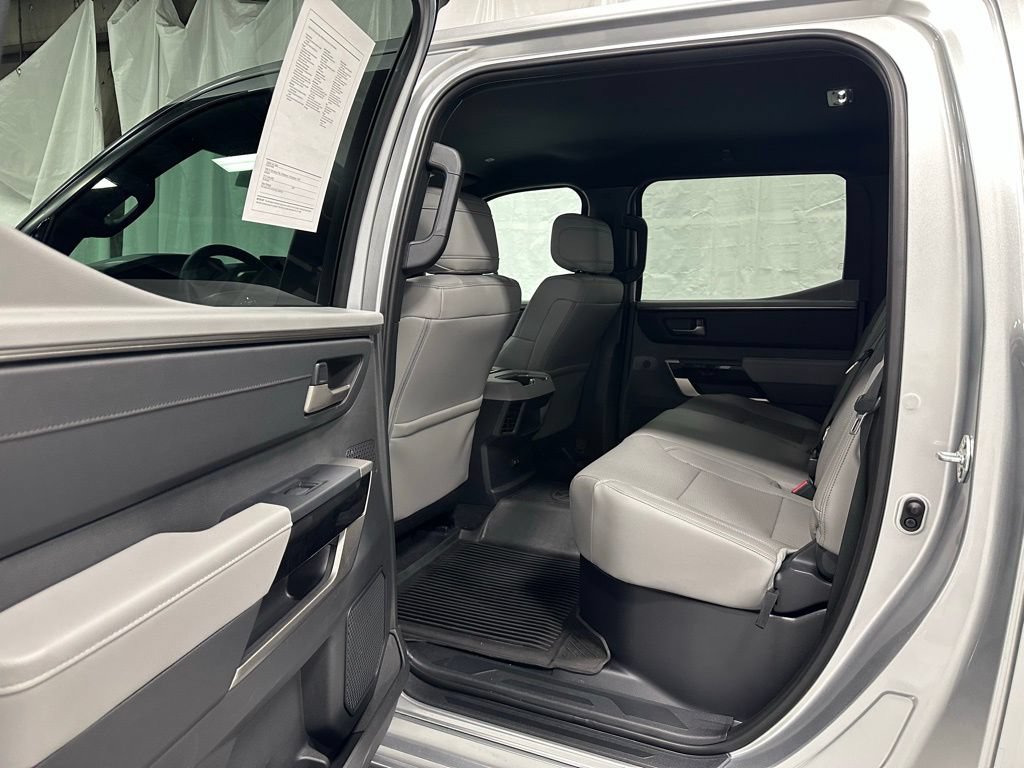 Used 2025 Toyota Tundra Limited AWD/4WD image 42