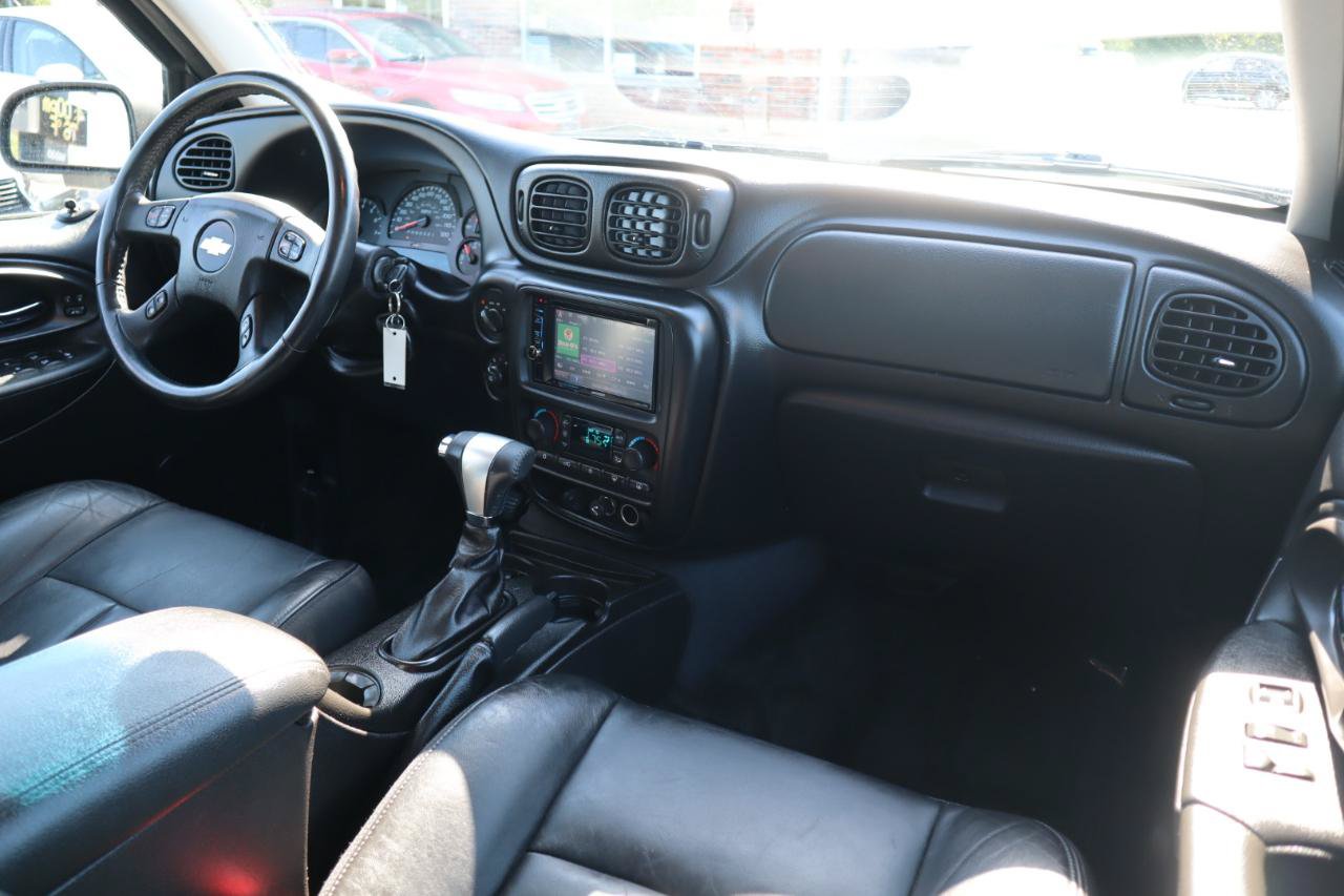 Used 2007 Chevrolet TrailBlazer LT w/ LT Preferred Equipment Group AWD/4WD image 11