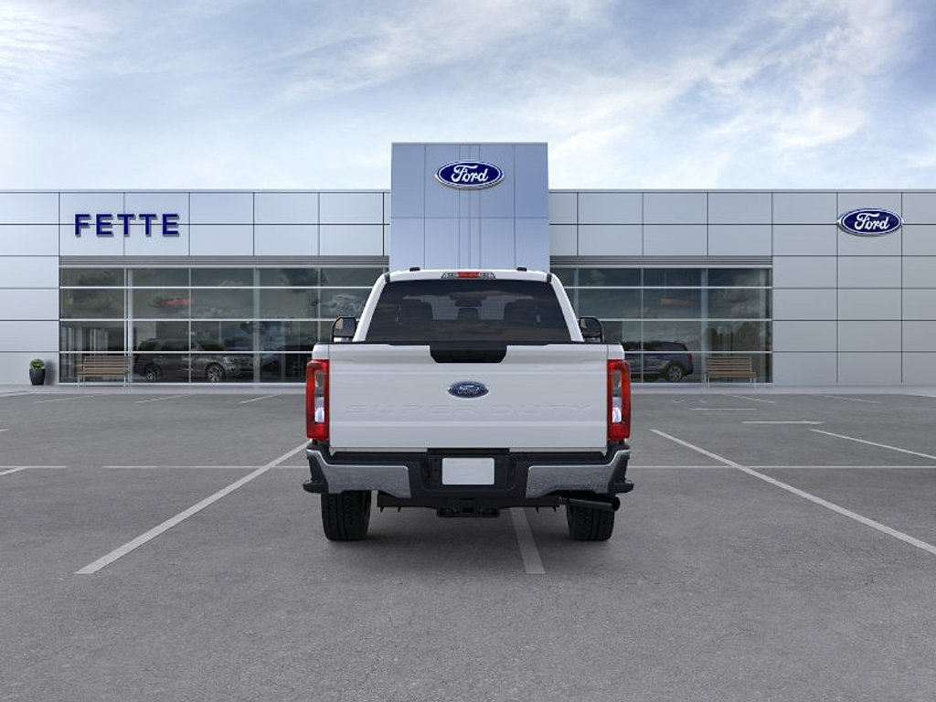 New 2026 Ford F250 XLT w/ FX4 Off-Road Package AWD/4WD image 5