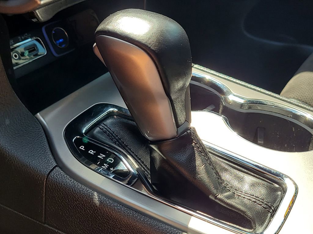 Used 2021 Jeep Grand Cherokee Laredo X RWD image 30