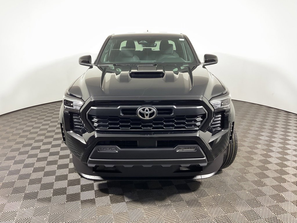 New 2025 Toyota Tacoma TRD Sport image 5