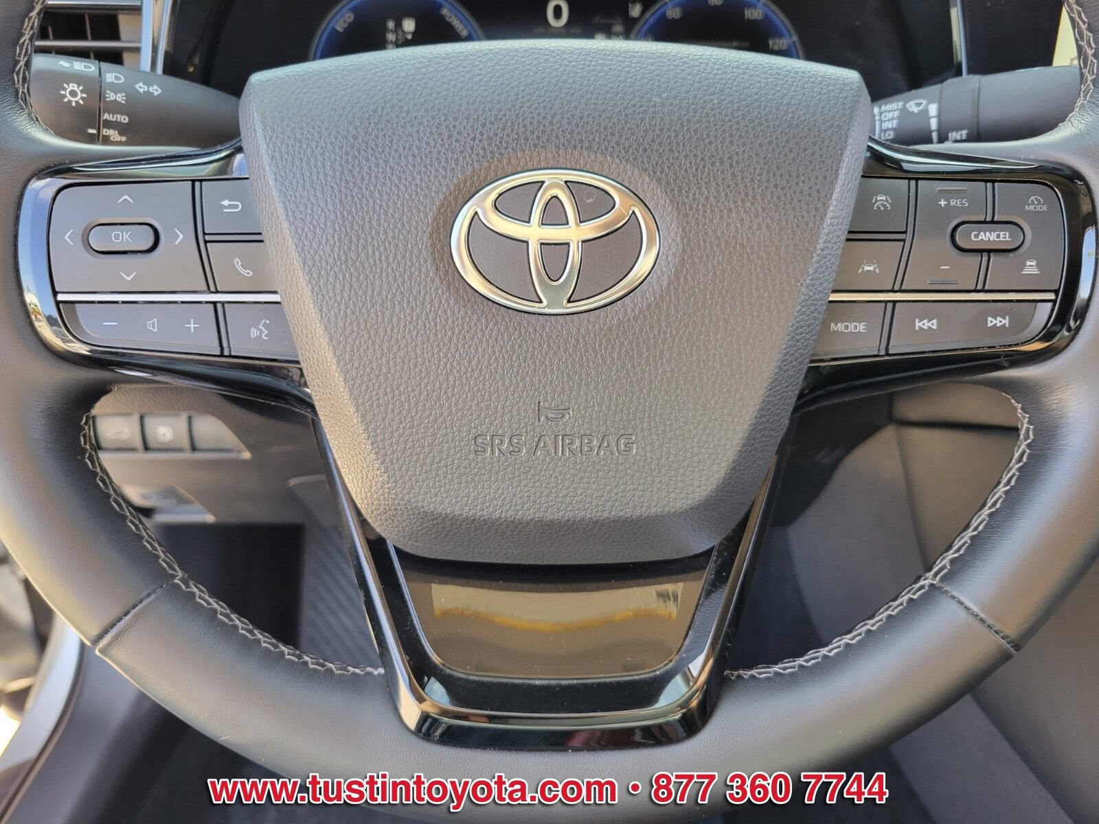 Used 2024 Toyota Mirai w/ Advanced Technology Package RWD image 17