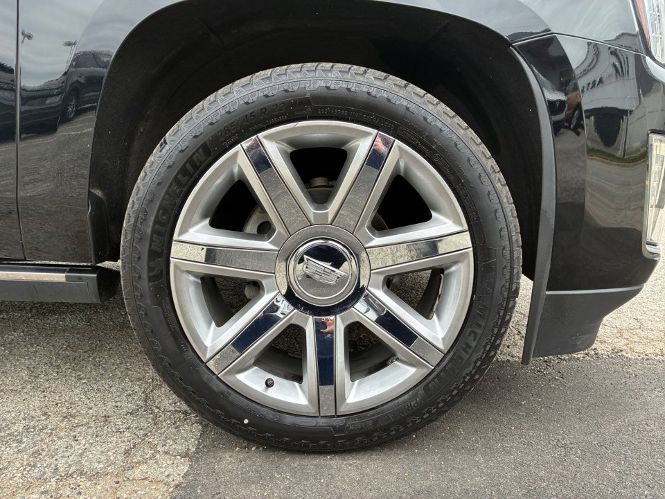 Used 2016 Cadillac Escalade Premium AWD/4WD image 29