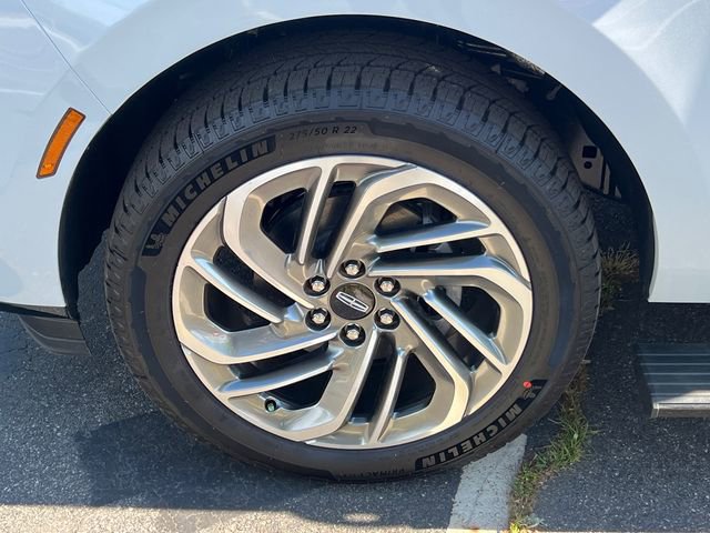 New 2026 Lincoln Navigator L Reserve AWD/4WD image 13