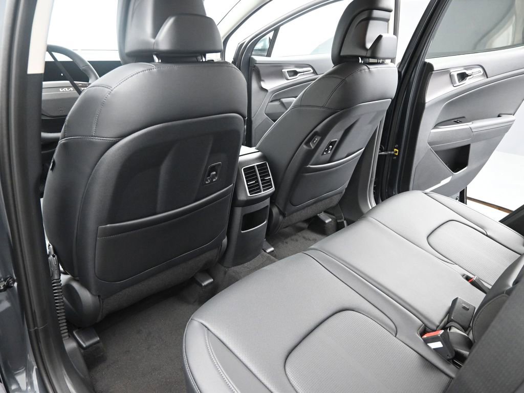 New 2026 Kia Sportage EX image 16