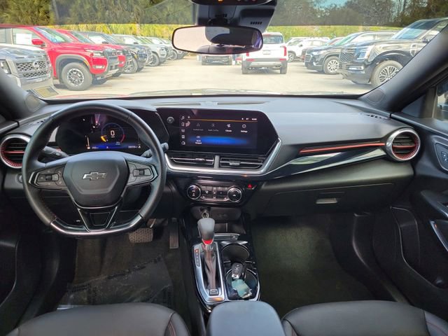 Used 2025 Chevrolet Trax RS w/ Driver Confidence Package image 24