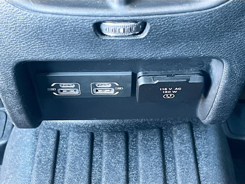 Used 2023 Jeep Cherokee Altitude Lux AWD/4WD image 24