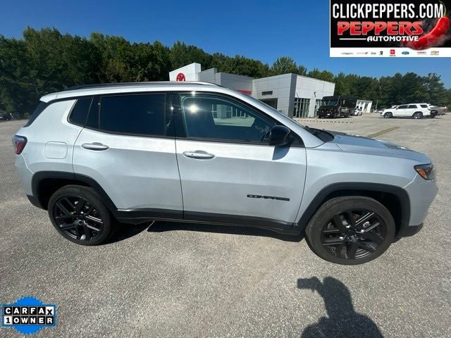 Used 2026 Jeep Compass Latitude AWD/4WD image 4