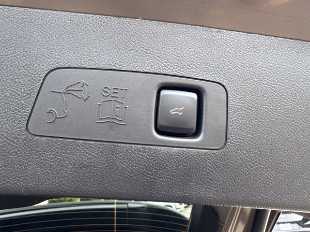 Used 2025 Lincoln Corsair FWD w/ Equipment Group 101A image 21