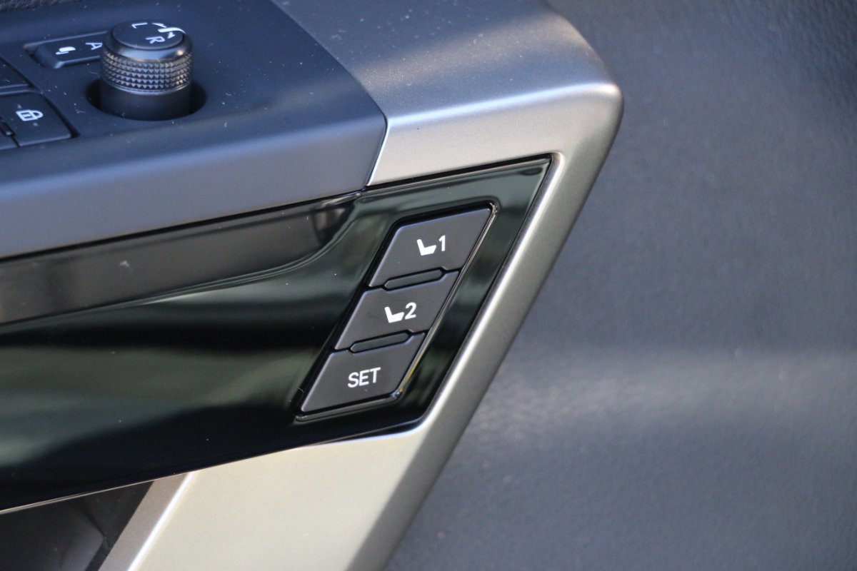 Used 2026 Toyota Tundra Limited w/ Limited PVM Package image 17