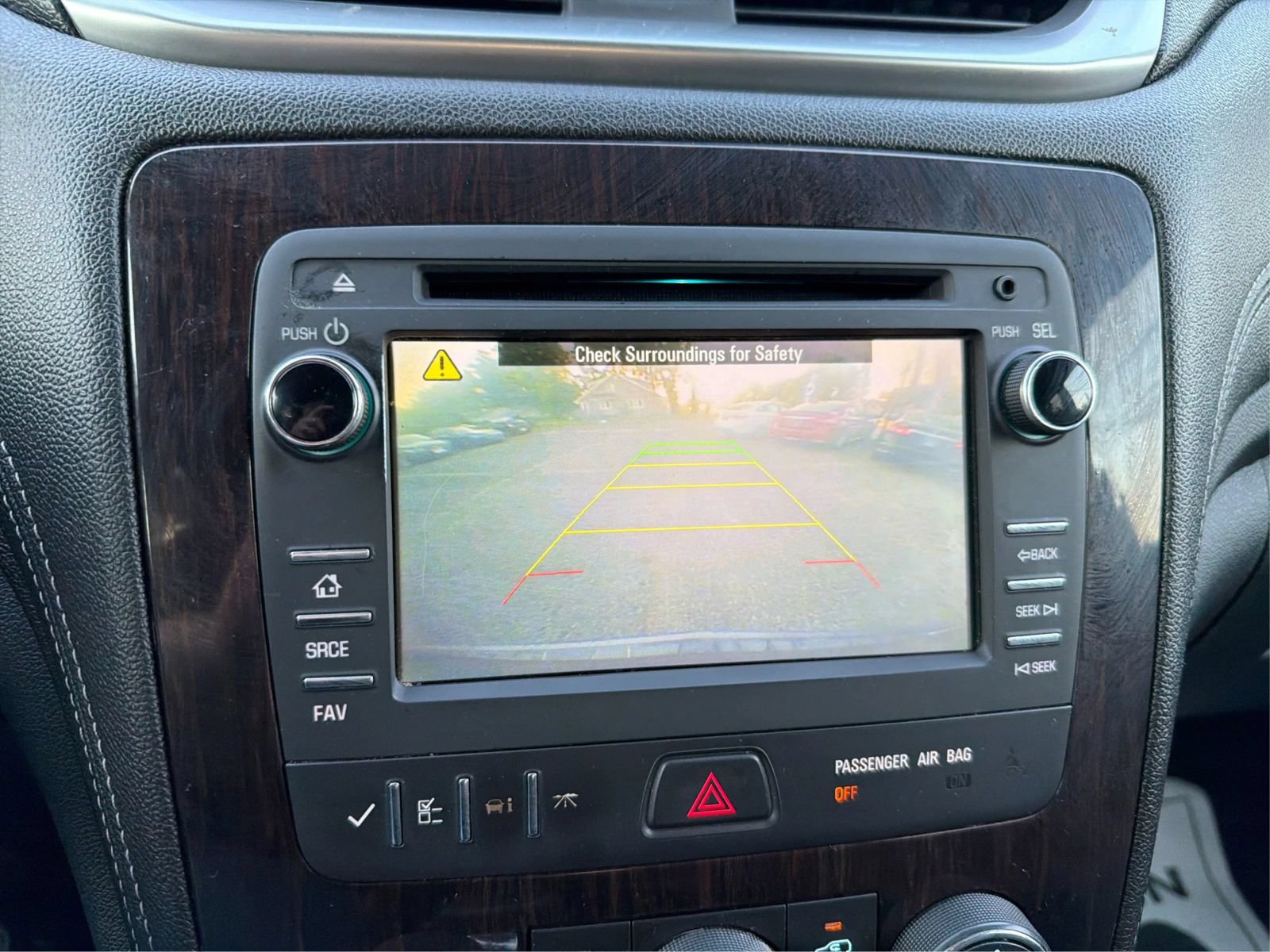 Used 2015 Chevrolet Traverse LT FWD image 26