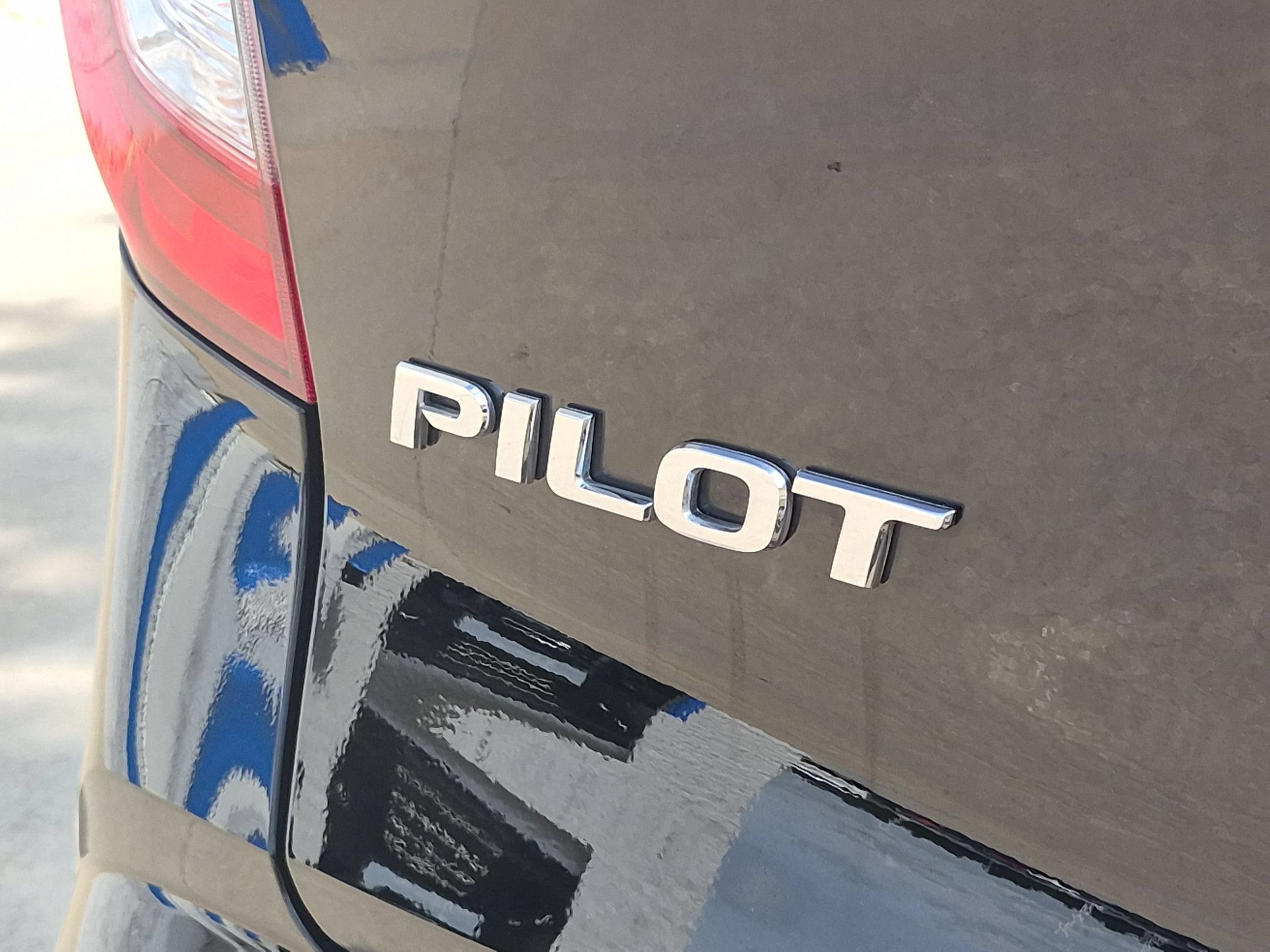 Certified 2022 Honda Pilot Touring image 33