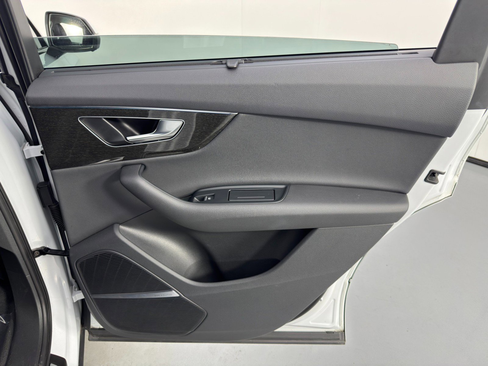 Used 2022 Audi Q7 Premium Plus image 44