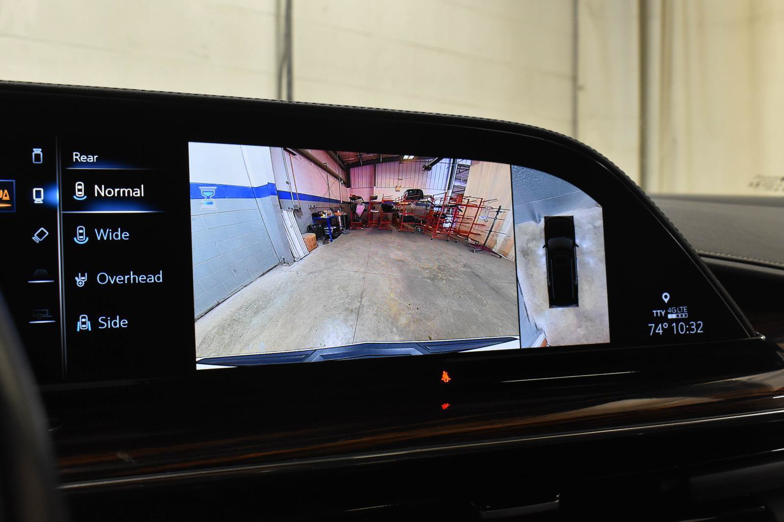 Used 2023 Cadillac Escalade ESV Premium Luxury w/ LPO, Floor Liner Package AWD/4WD image 19