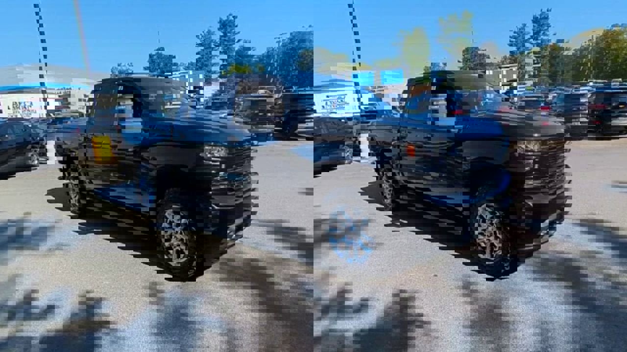 Certified 2022 Chevrolet Silverado 1500 RST w/ Convenience Package II image 2