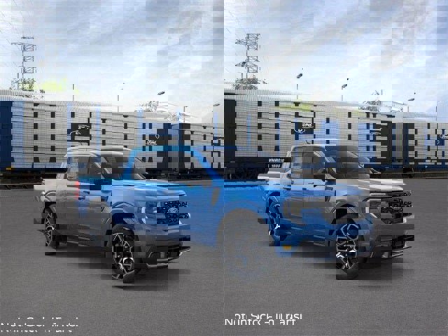 New 2025 Ford Maverick Lariat w/ 4K Tow Package