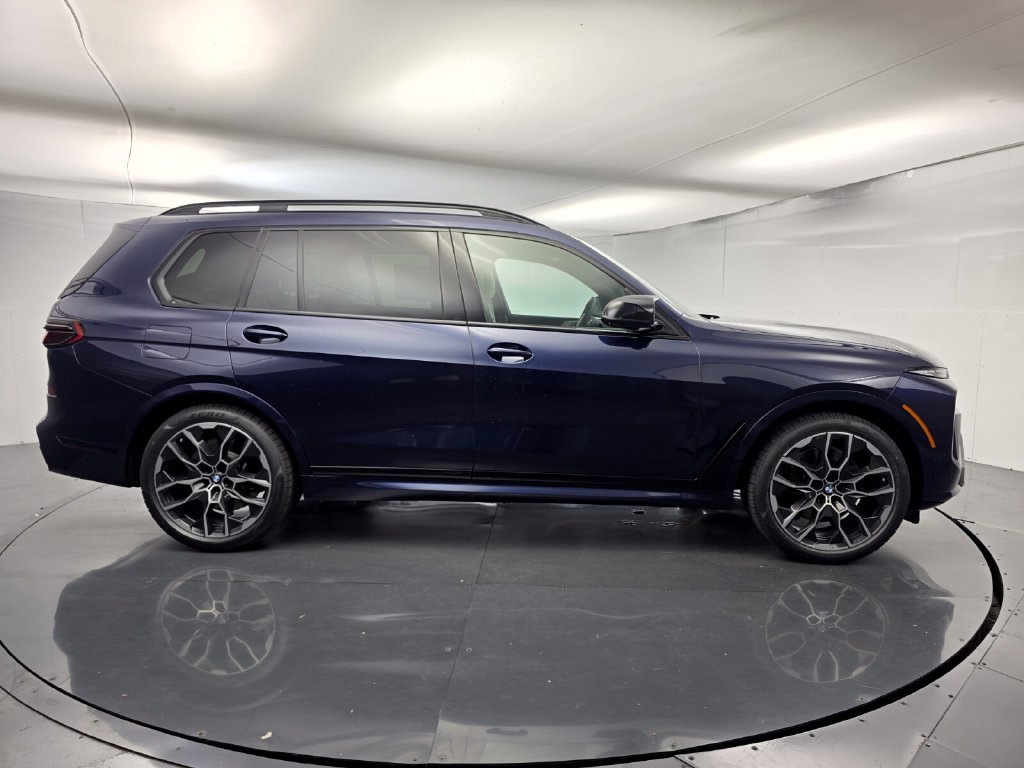 New 2027 BMW X7 M60i AWD/4WD image 3