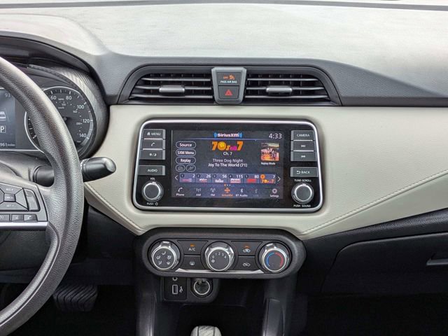 Used 2022 Nissan Versa SV FWD image 16