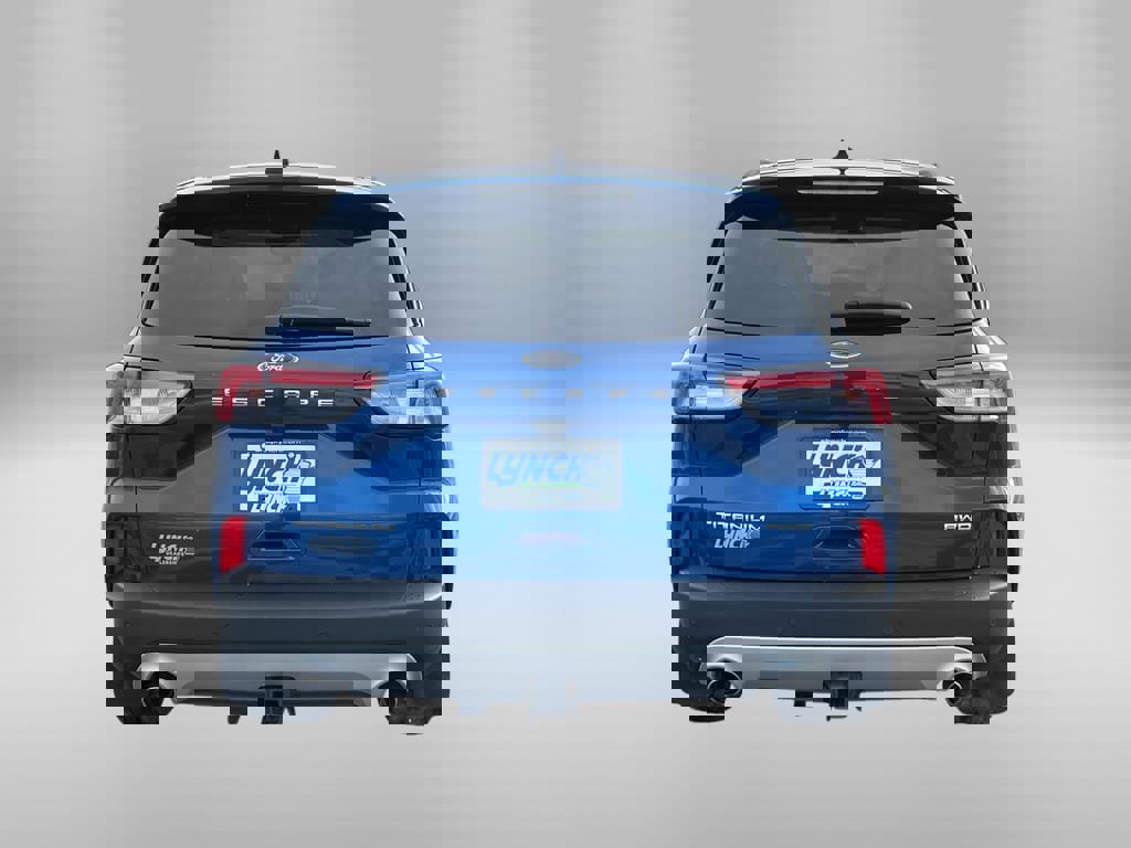 Used 2022 Ford Escape Titanium w/ Class II Trailer Tow Package image 3