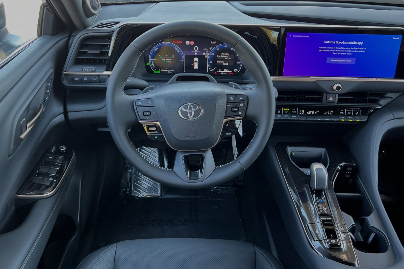 New 2025 Toyota Crown Signia Limited image 16