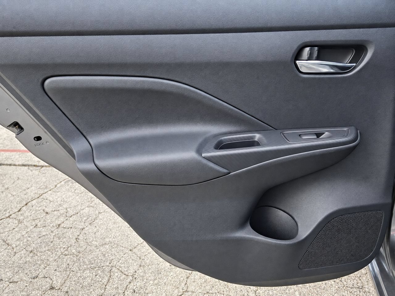 Used 2025 Nissan Versa SV FWD image 28
