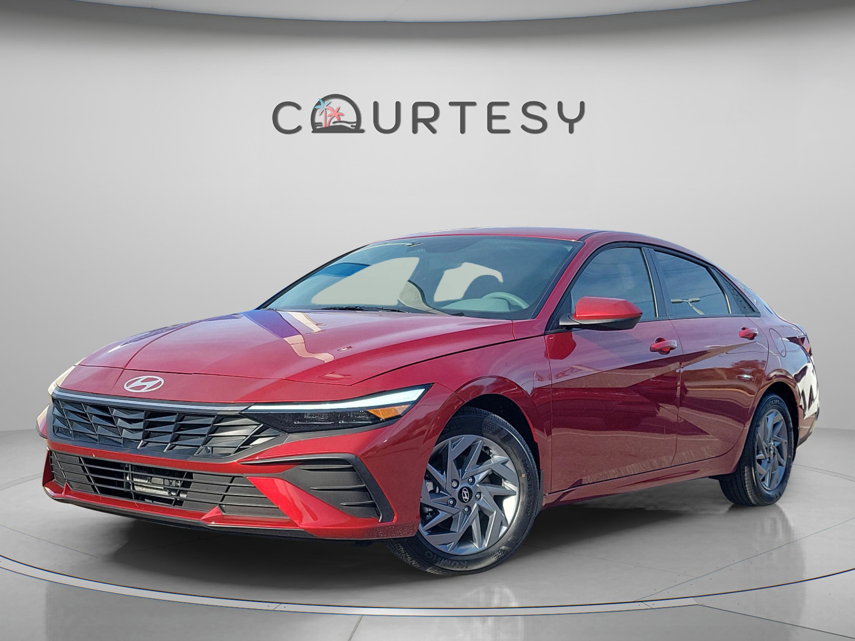 Used 2025 Hyundai Elantra Blue