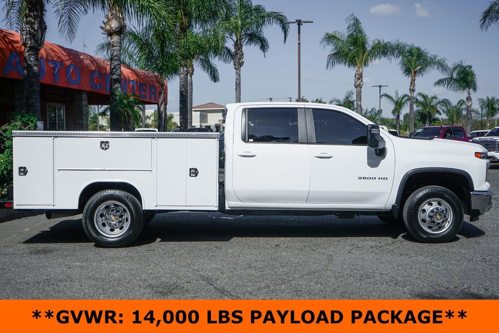 Used 2025 Chevrolet Silverado 3500 LT w/ Convenience Package AWD/4WD image 5