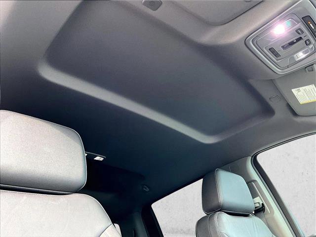 Used 2025 Chevrolet Silverado 1500 LT w/ Leather Package image 17
