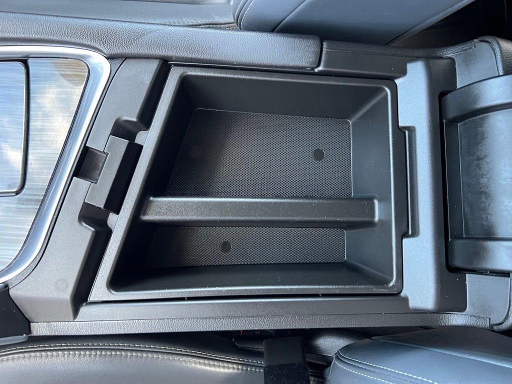 Used 2019 Buick Enclave Essence w/ Experience Buick Package AWD/4WD image 36