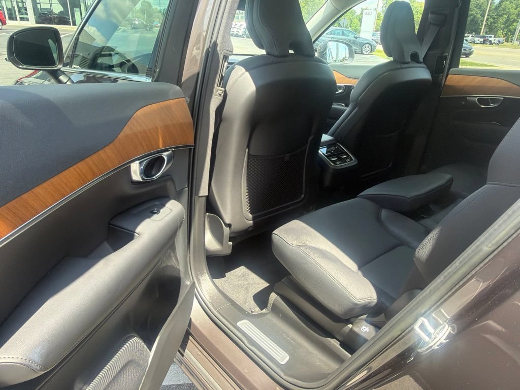Used 2023 Volvo XC90 B6 Plus w/ Protection Package Premier AWD/4WD image 8