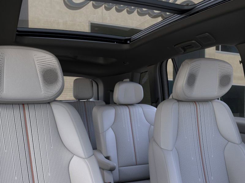 New 2026 Cadillac Vistiq Sport AWD/4WD image 24