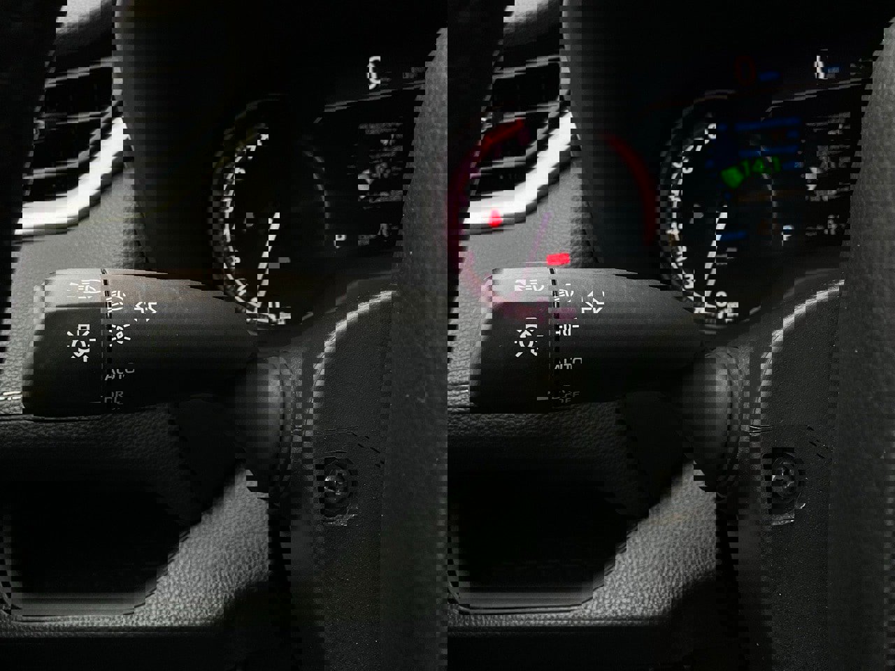 Used 2024 Toyota RAV4 XLE image 36