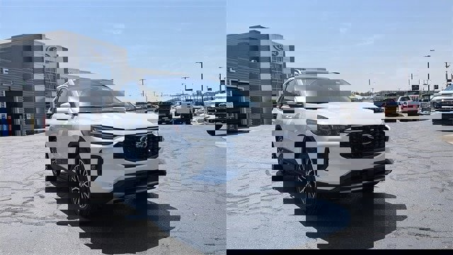 New 2024 Ford Escape SE w/ PHEV Premium Package