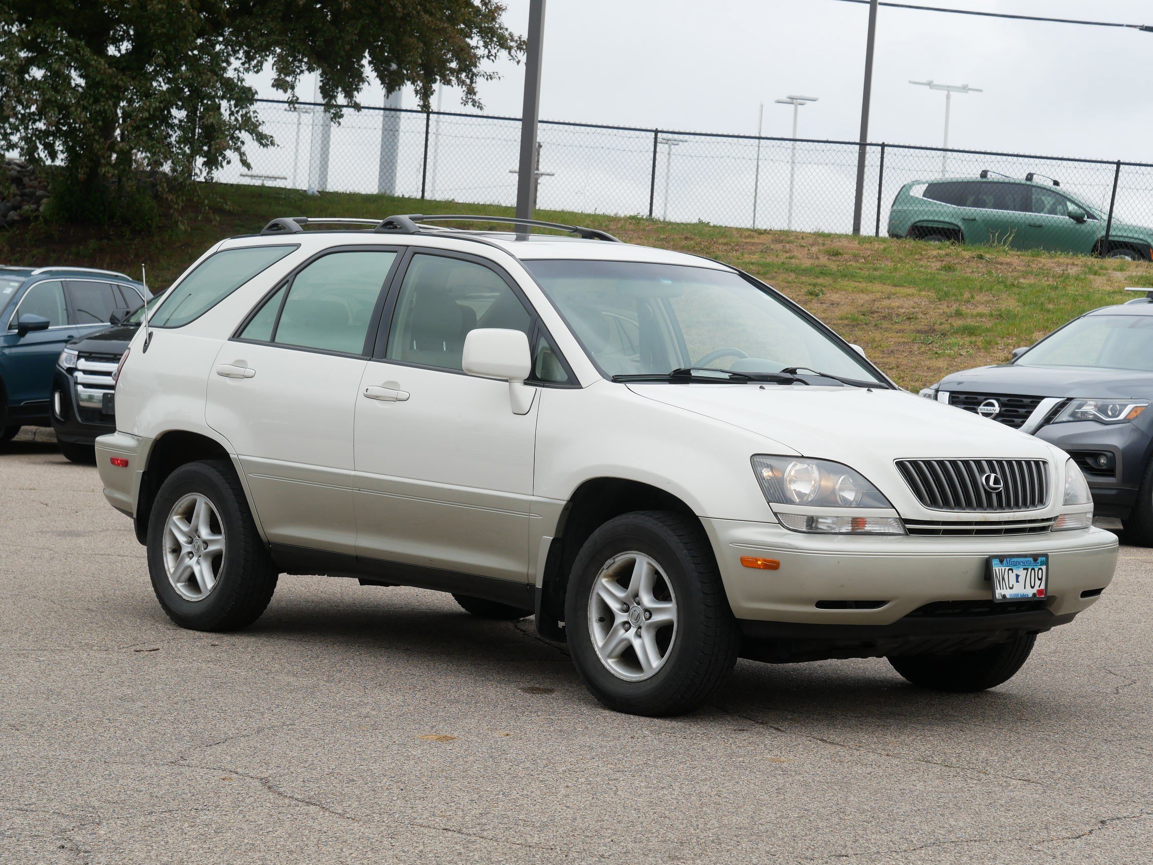 Used 2000 Lexus RX 300 4WD image 4