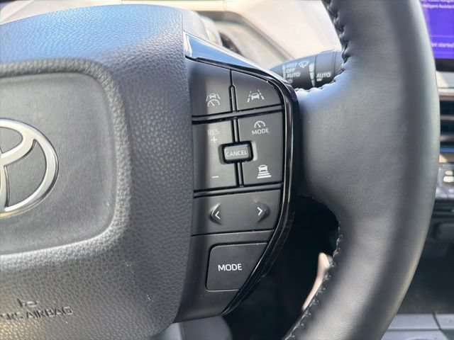 Used 2024 Toyota Prius XLE FWD image 24