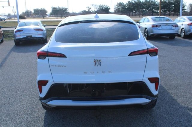 Used 2025 Buick Envista Sport Touring w/ Convenience I Package image 4