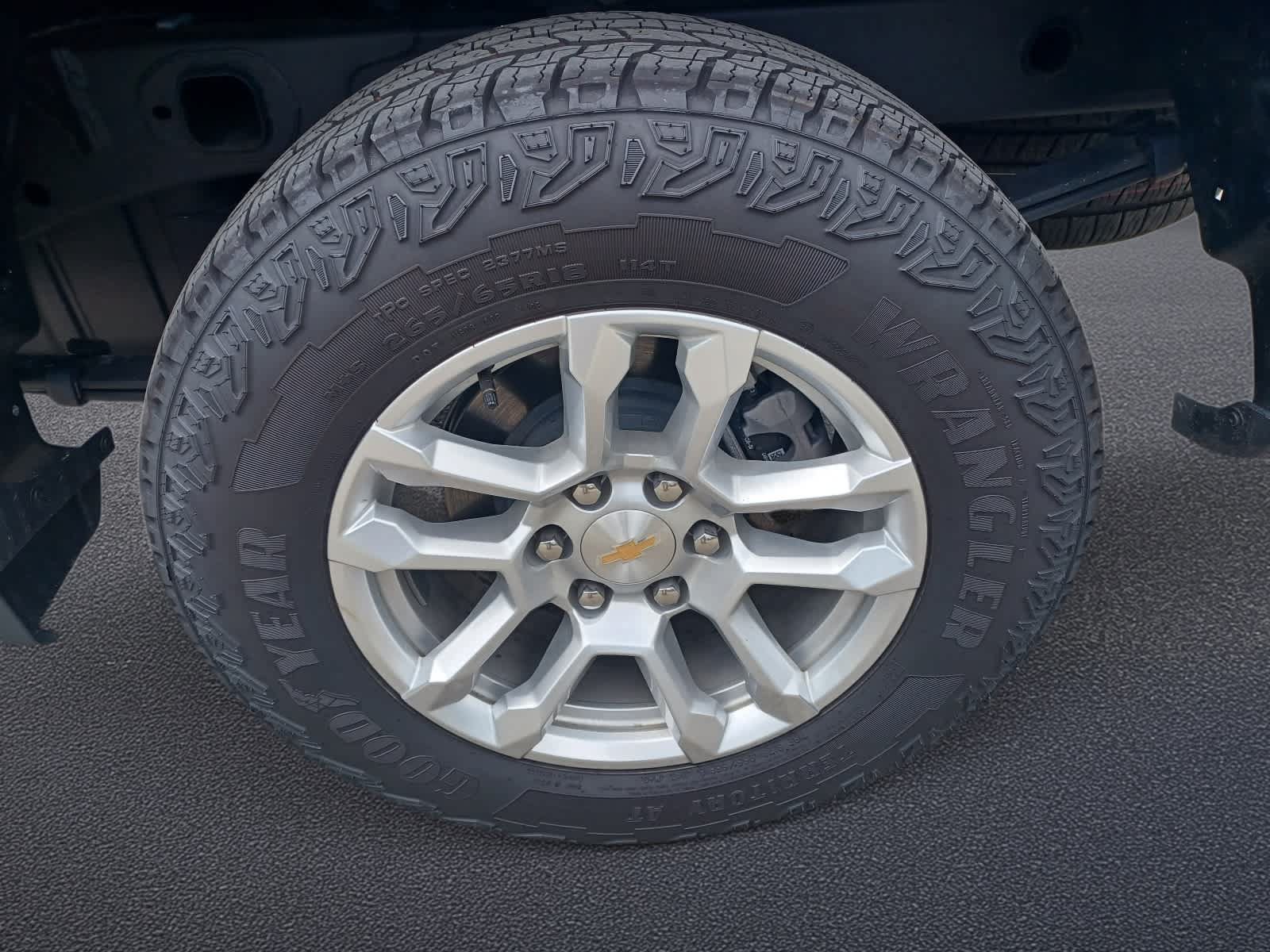 Used 2026 Chevrolet Silverado 1500 LT AWD/4WD image 25