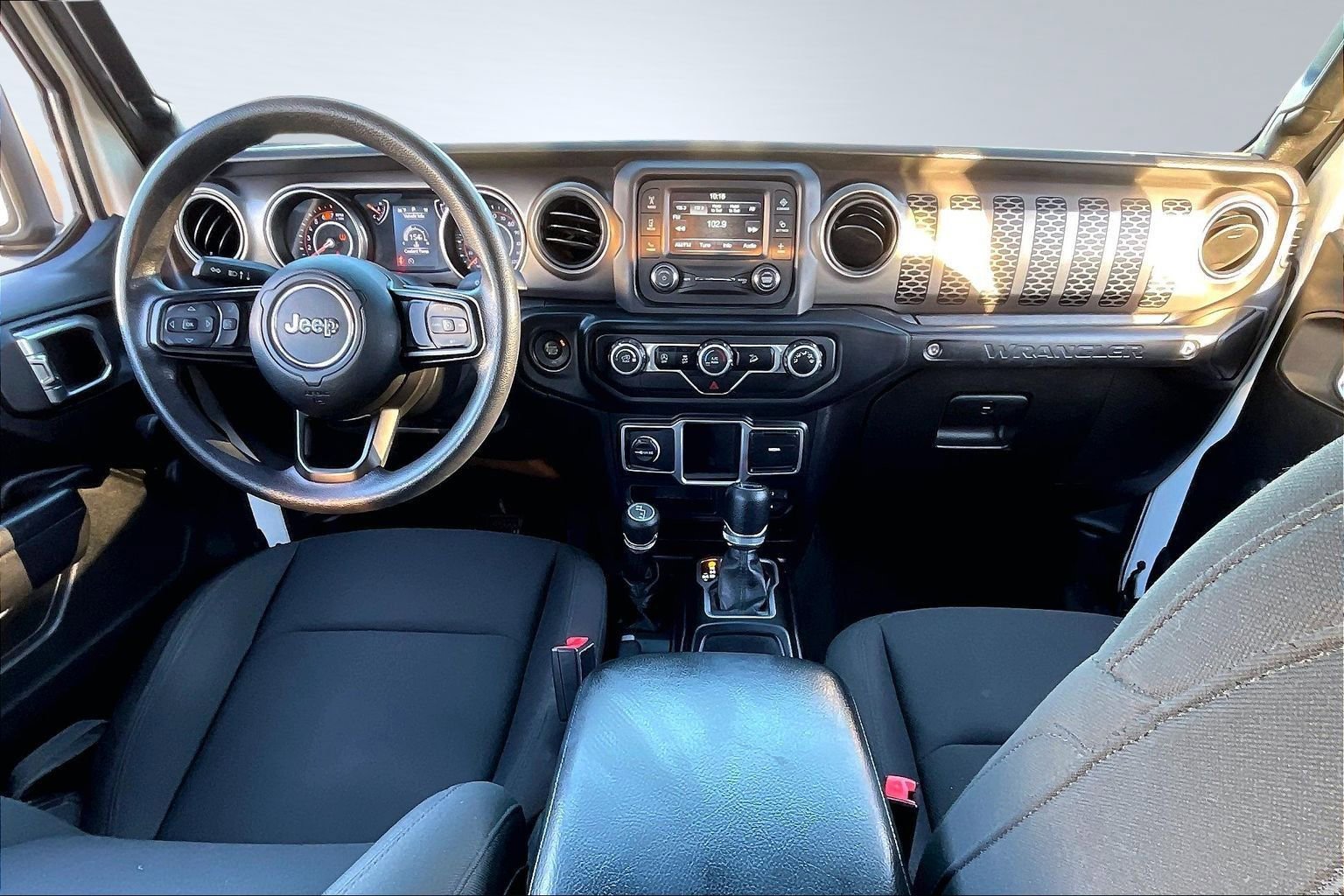 Used 2018 Jeep Wrangler Unlimited Sport image 14